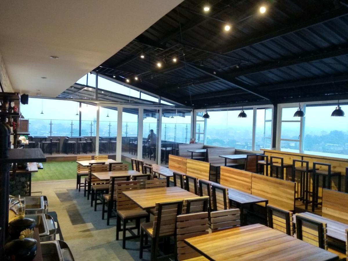 Idea'S Hotel Jalan Ibrahim Aji Bandung Exterior foto